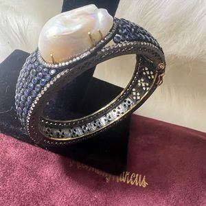 Amrapali Rusty 925 Sterling, Gold, Diamonds Sapphire & Pearl Stone. Bangle 💙🤍